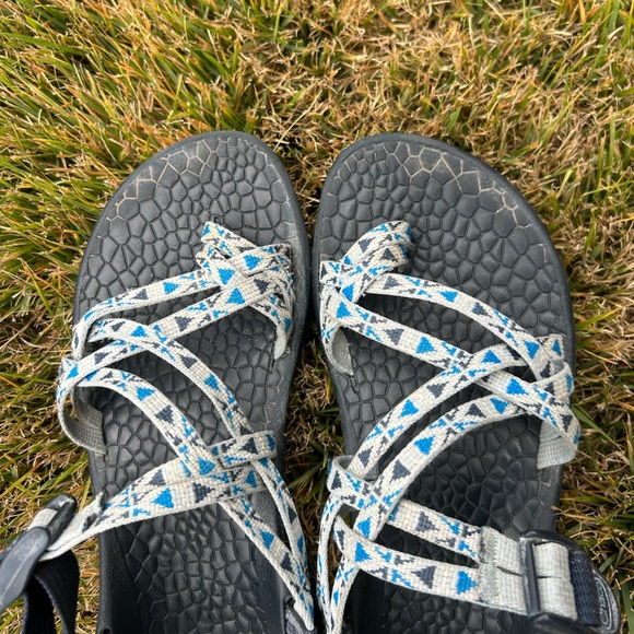 Chaco women’s Sandals with Blue and Gray Straps with it’s box - Picture 4 of 10